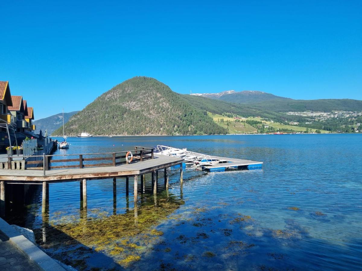 Nedre Amla Fjord Apartment Kaupanger Zewnętrze zdjęcie