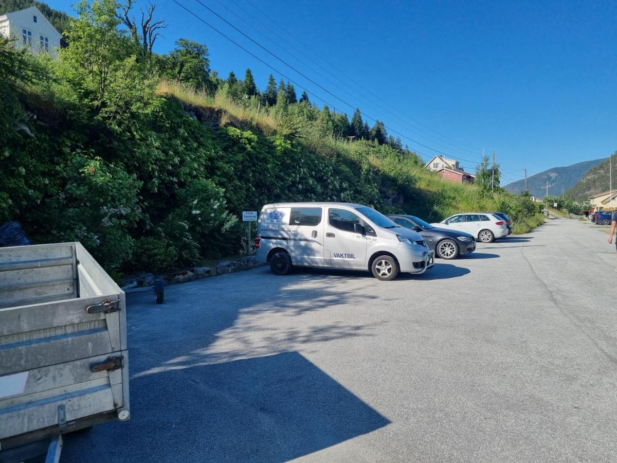 Nedre Amla Fjord Apartment Kaupanger Zewnętrze zdjęcie